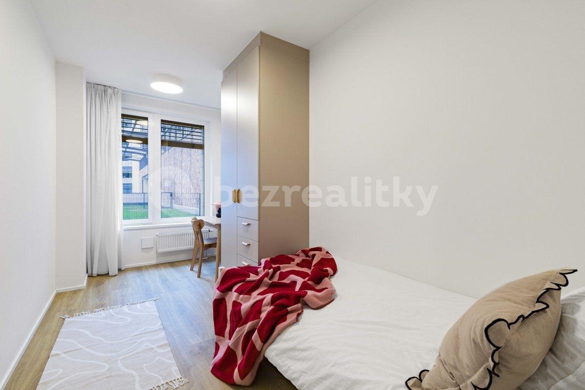 Prenájom bytu 4-izbový 101 m², U Pergamenky, Praha, Praha