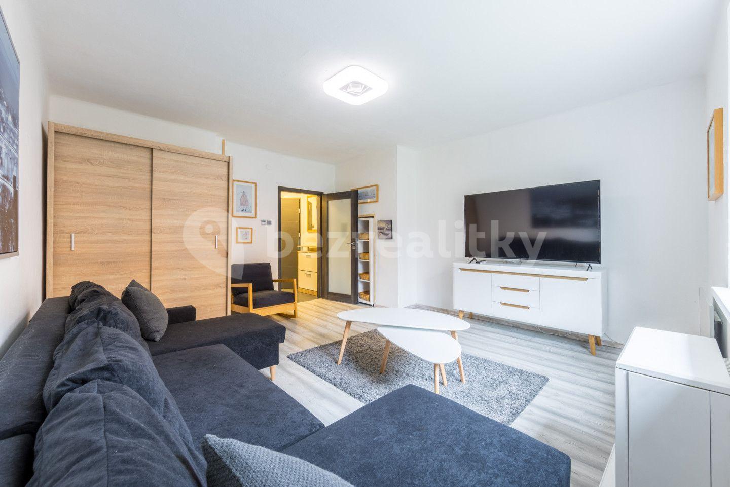 Predaj bytu 2-izbový 37 m², Kvapilova, Karlovy Vary, Karlovarský kraj