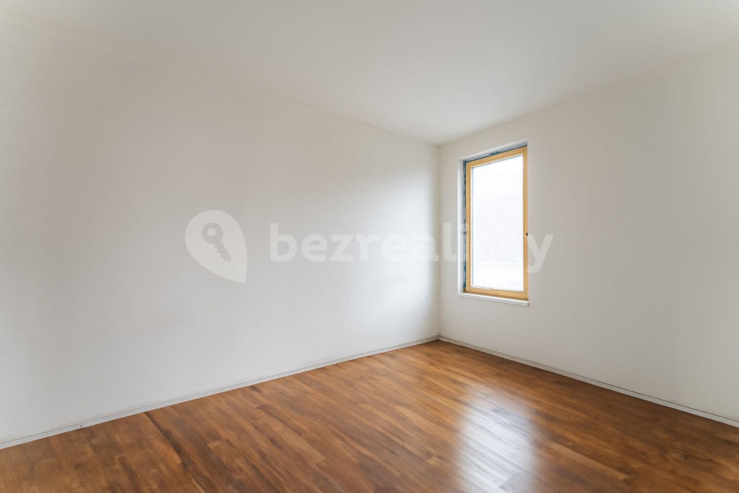 Predaj bytu 1-izbový 77 m², Sestupná, Praha, Praha