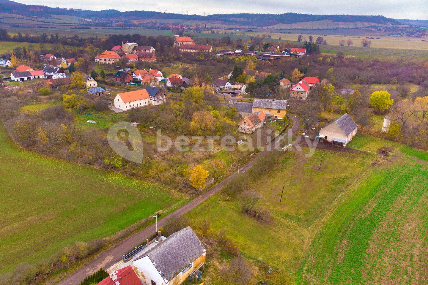 Predaj pozemku 1.042 m², Vroutek, Ústecký kraj