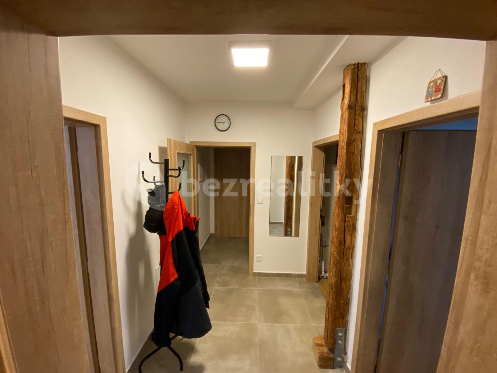 Prenájom bytu 3-izbový 56 m², Kollárova, Jihlava, Kraj Vysočina