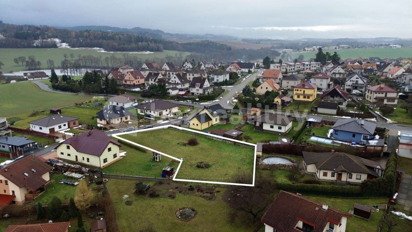 Predaj pozemku 1.400 m², Pacovská, Mladá Vožice, Jihočeský kraj