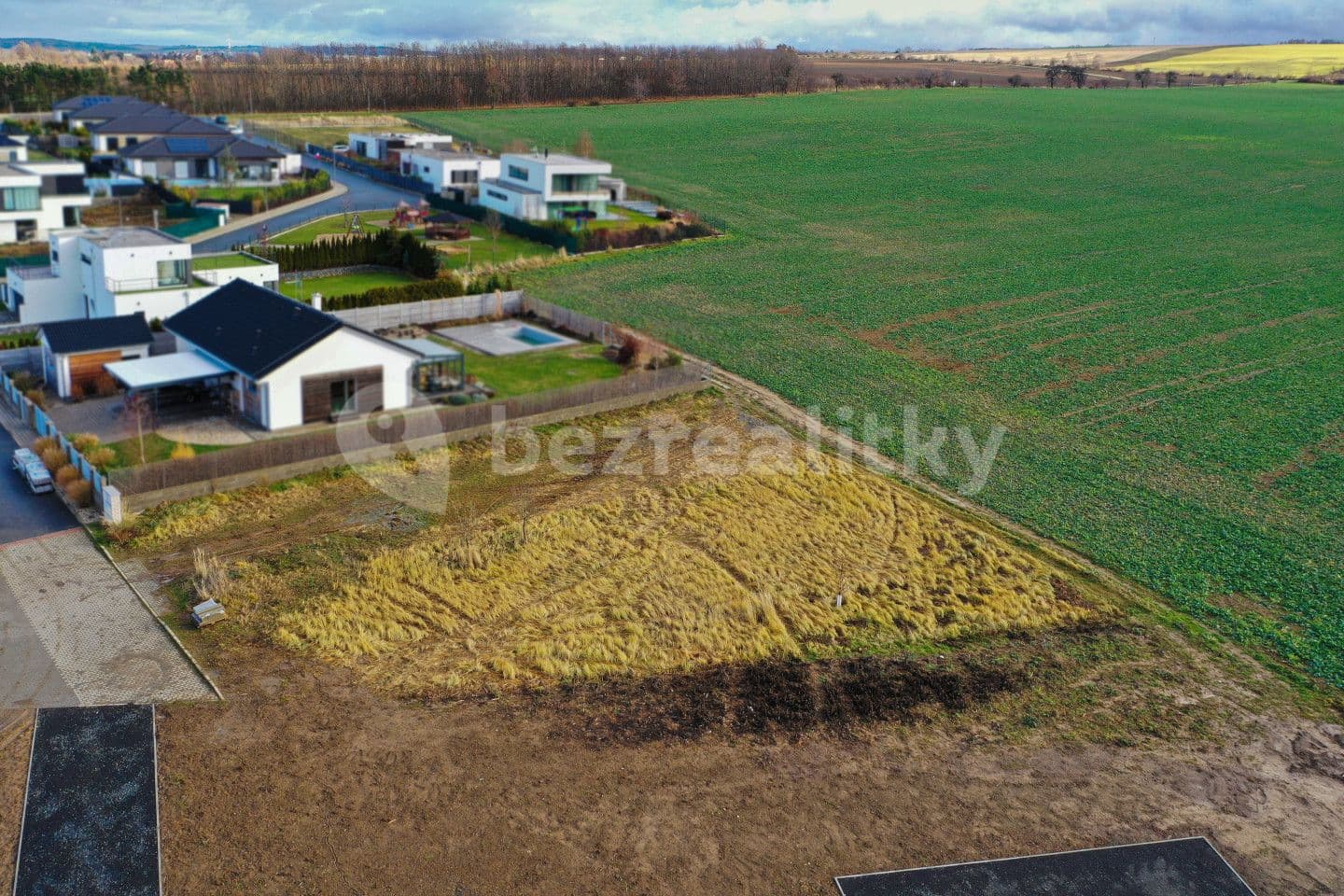 Predaj pozemku 1.130 m², Herink, Středočeský kraj