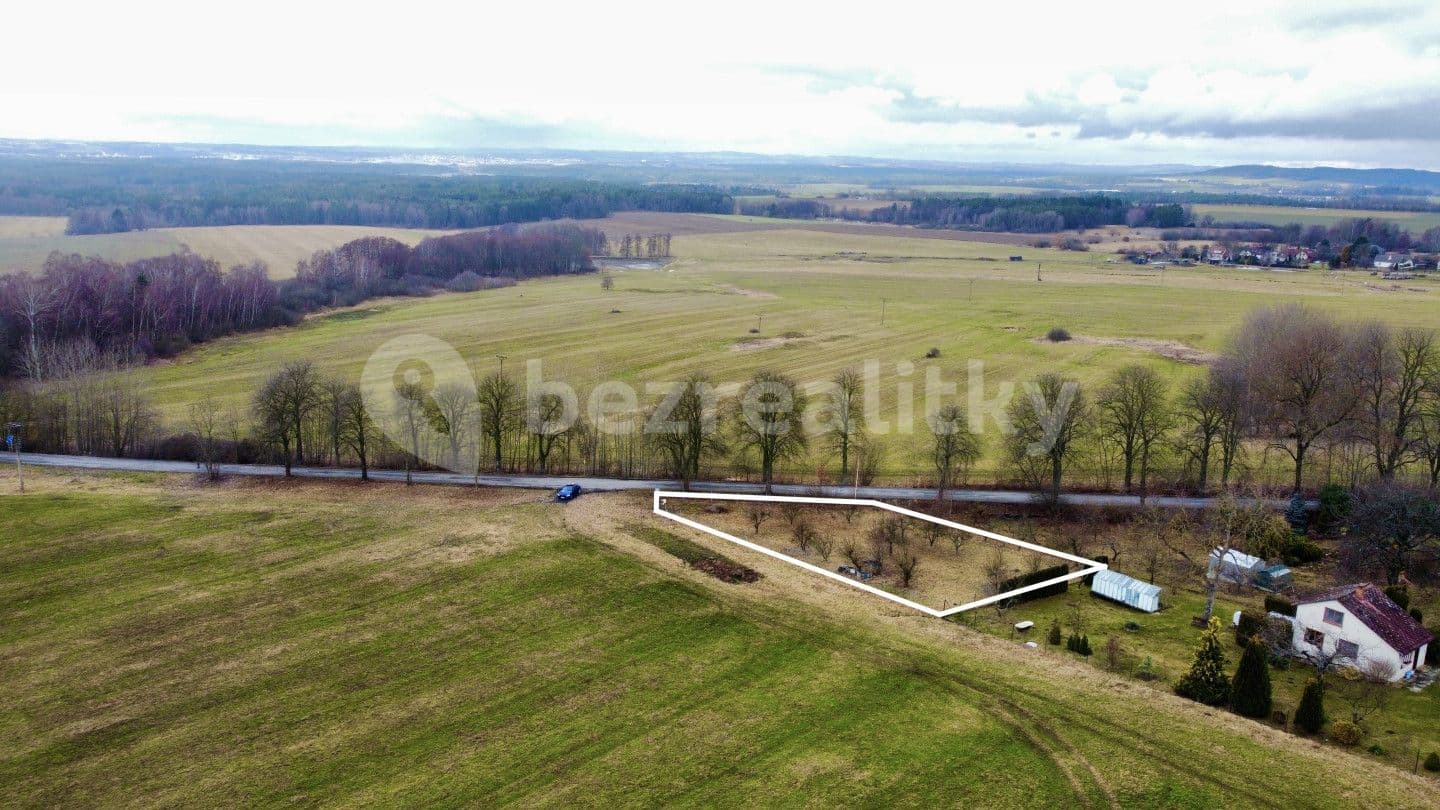 Predaj pozemku 1.245 m², Radenín, Jihočeský kraj