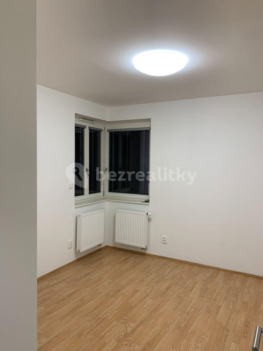Prenájom bytu 2-izbový 58 m², Kollárova, Hustopeče, Jihomoravský kraj