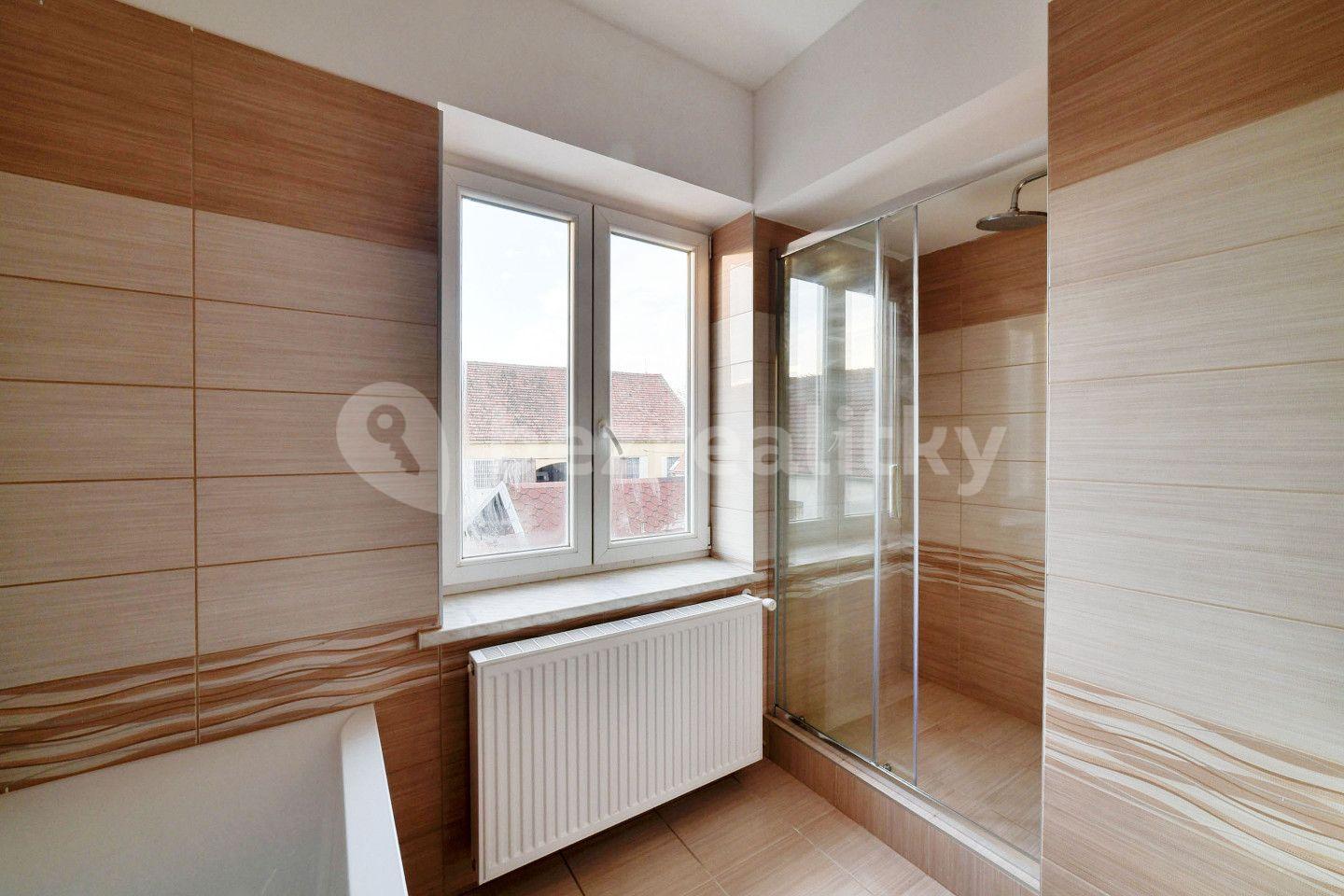 Predaj bytu 3-izbový 110 m², Cheb, Karlovarský kraj