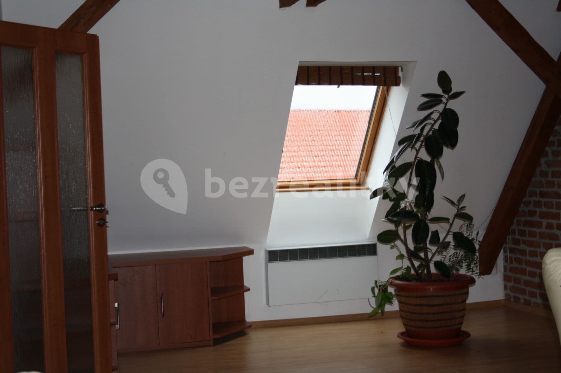 Prenájom bytu 3-izbový 150 m², Samota, Olomouc, Olomoucký kraj