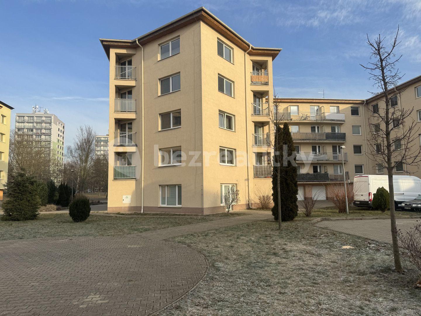 Predaj nebytového priestoru 920 m², Volmanova, Čelákovice, Středočeský kraj