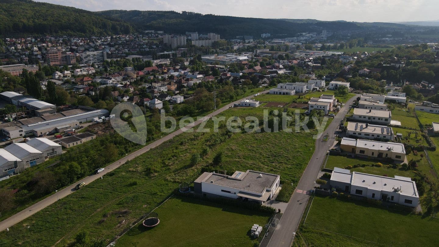 Predaj pozemku 696 m², V Polích, Zlín, Zlínský kraj