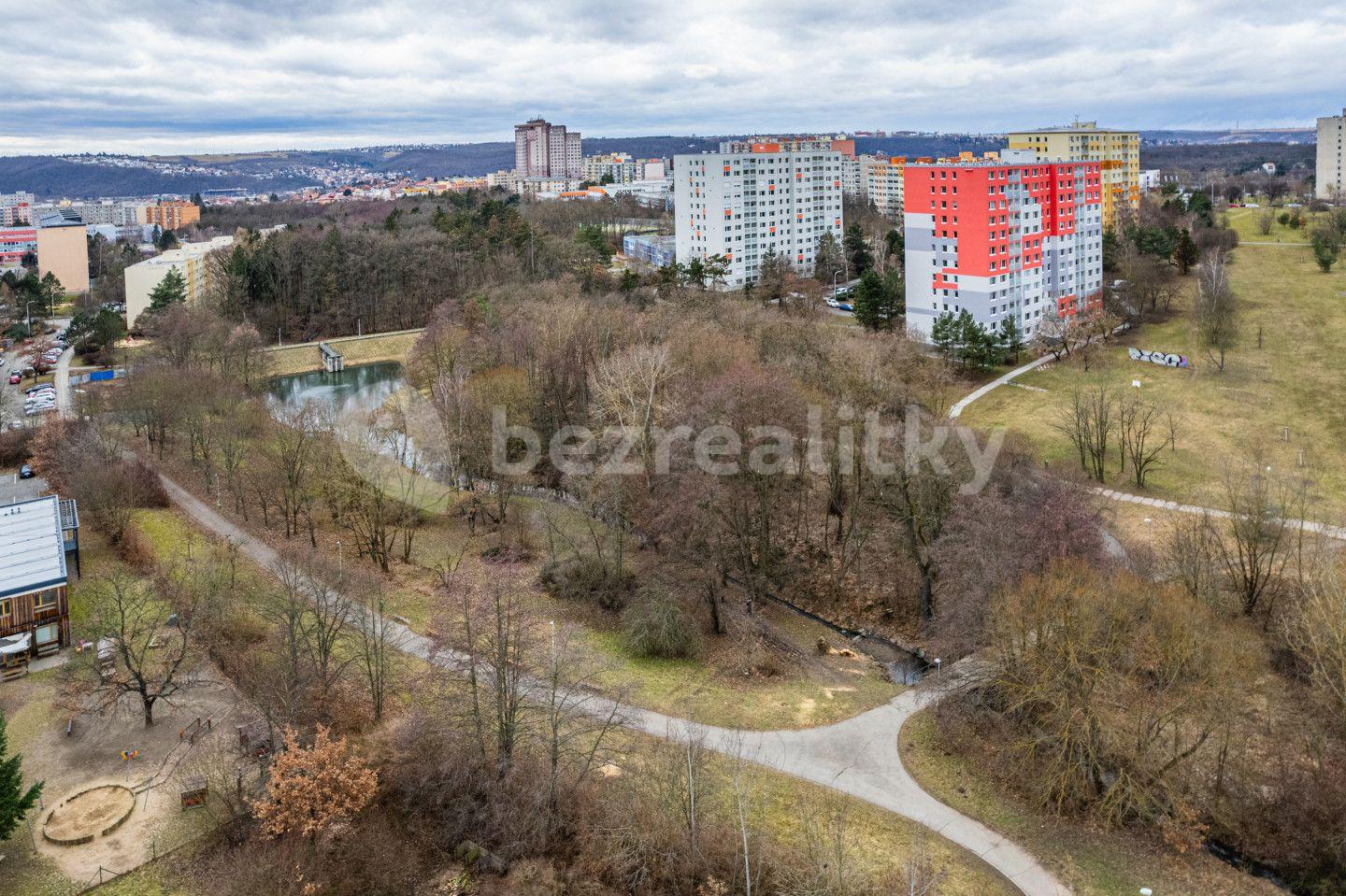 Predaj pozemku 2.326 m², Praha, Praha