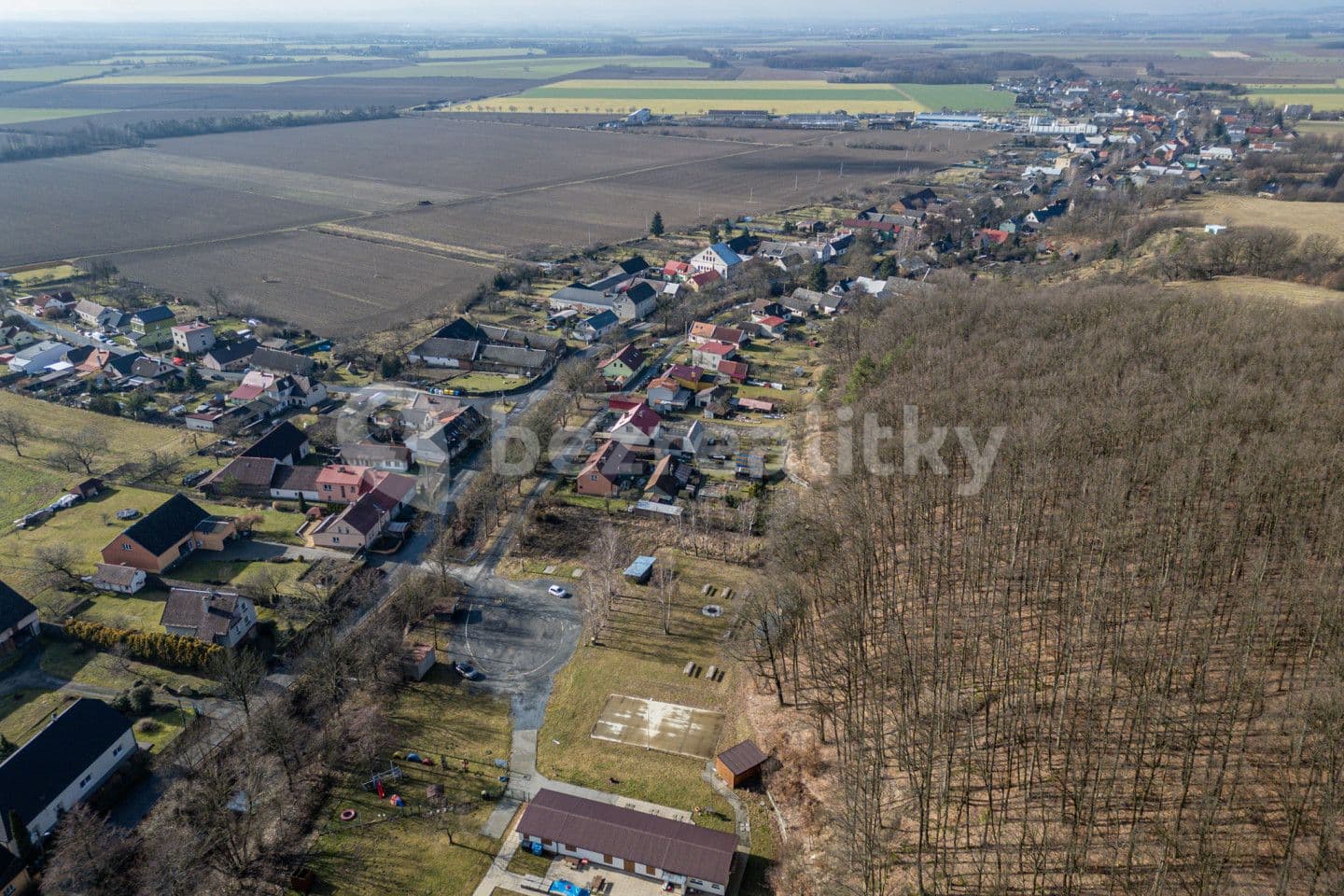 Predaj pozemku 1.430 m², Paseka, Olomoucký kraj