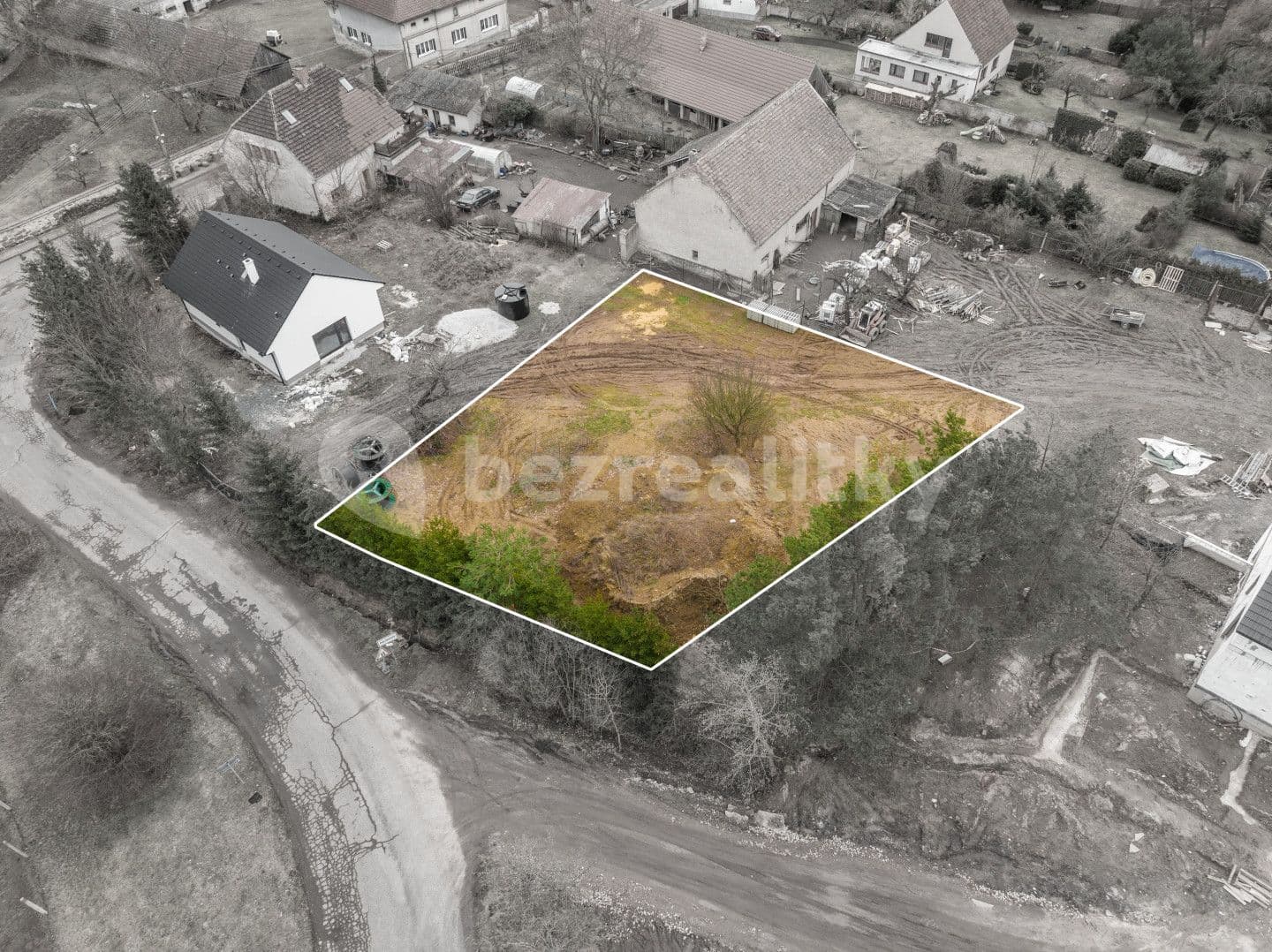 Predaj pozemku 897 m², Malíkovice, Středočeský kraj