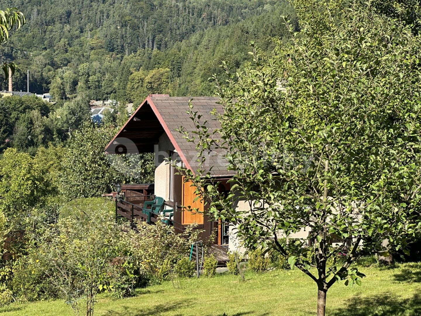 Predaj rekreačného objektu 60 m², pozemek 340 m², Líšný, Liberecký kraj