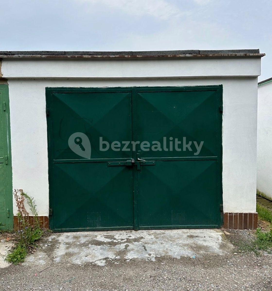Predaj garáže 20 m², Na Větrníku, Praha, Praha