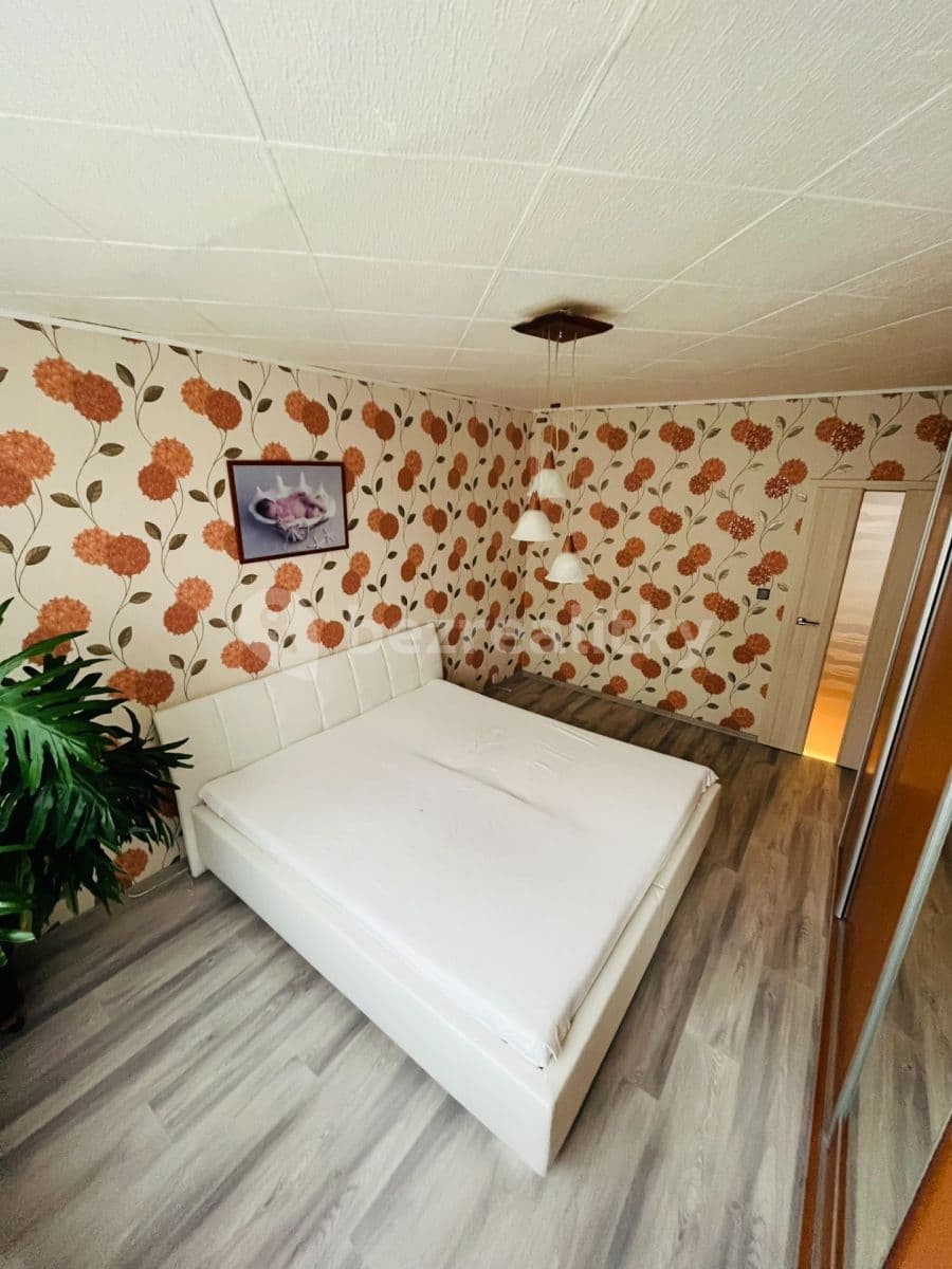 Predaj bytu 2-izbový 65 m², Jabloňová, Krupka, Ústecký kraj