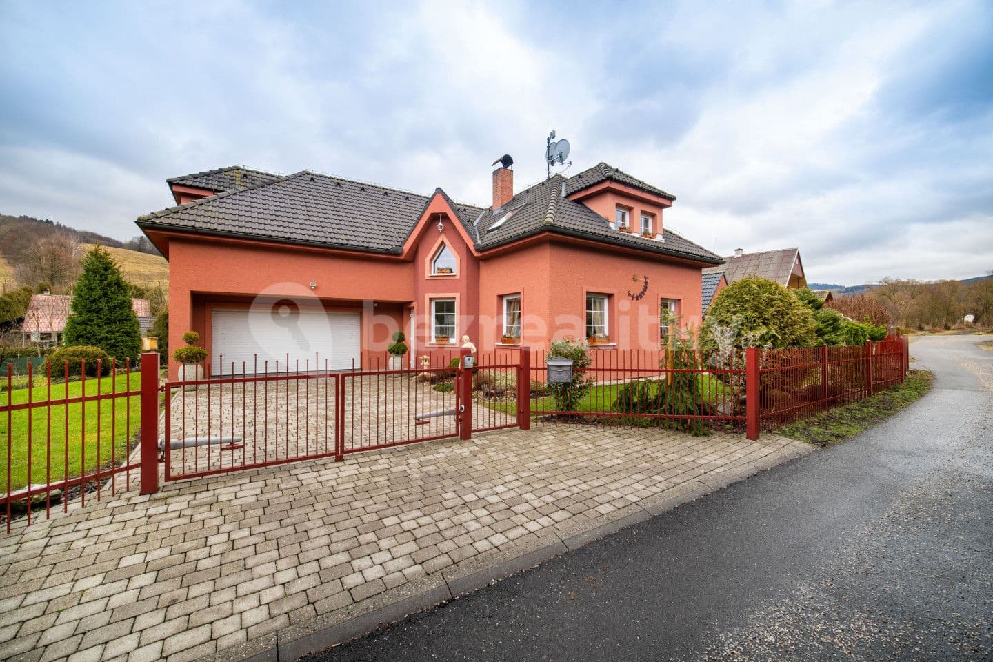Predaj domu 210 m², pozemek 2.019 m², Sobotín, Olomoucký kraj