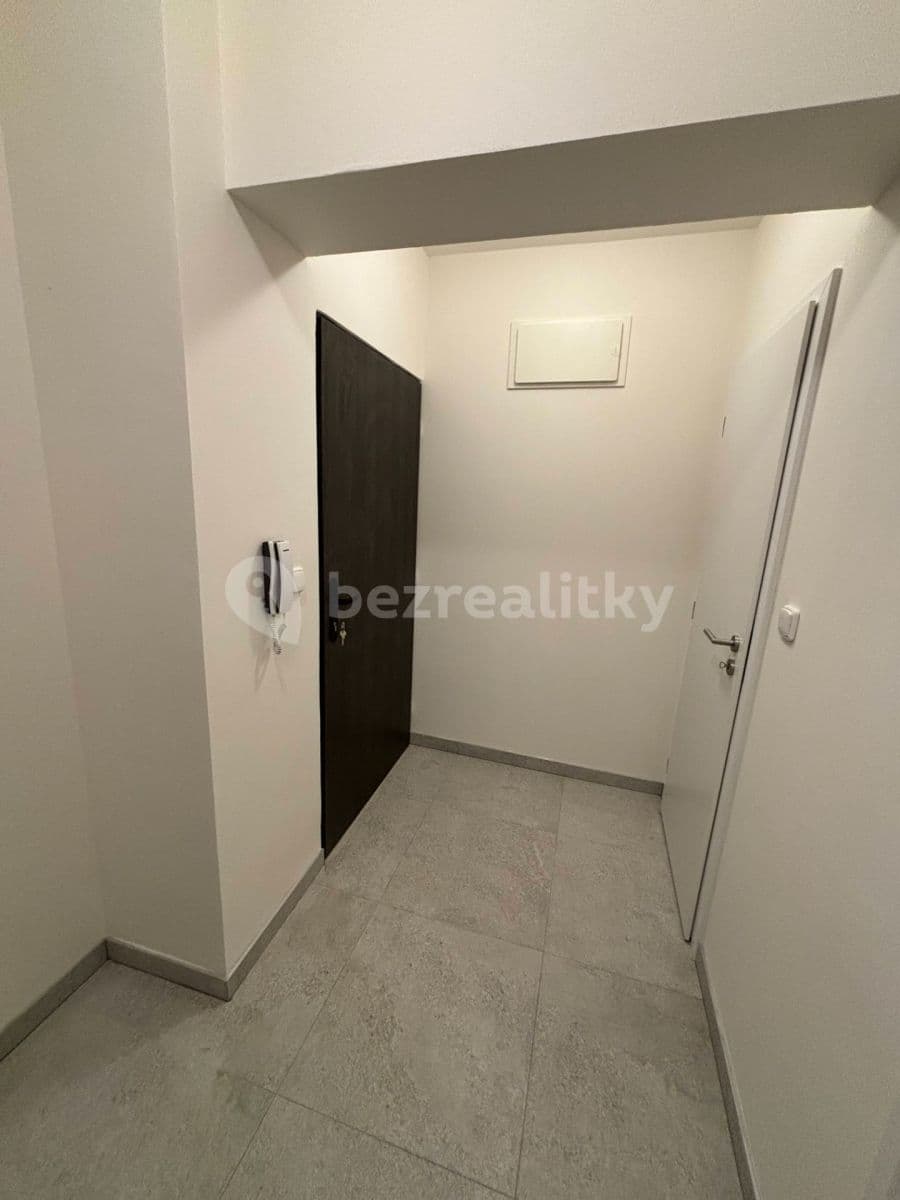 Prenájom bytu 2-izbový 43 m², Bolzanova, Brno, Jihomoravský kraj