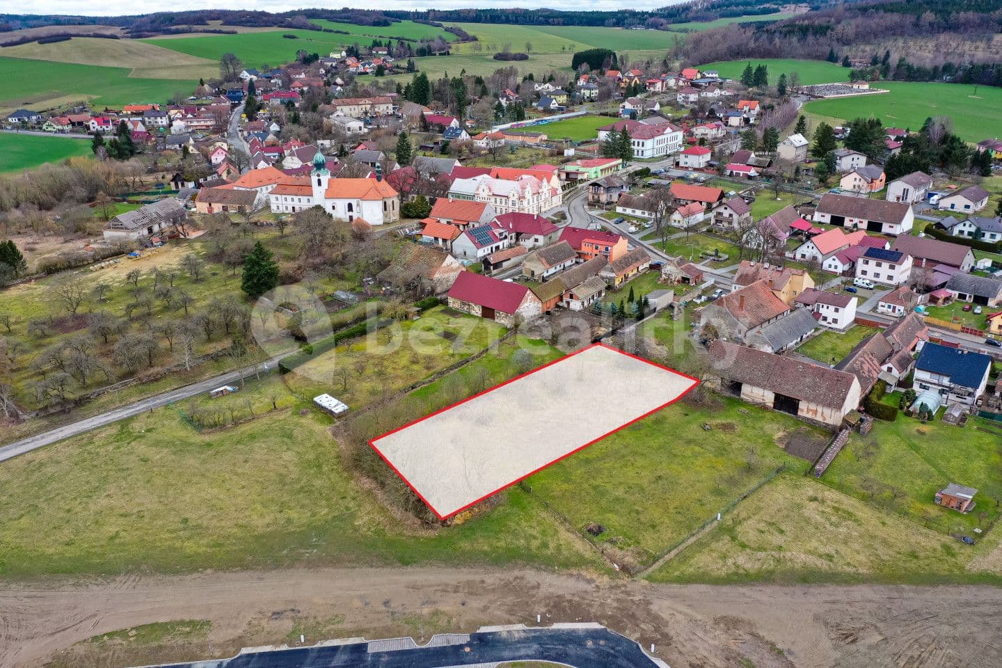 Predaj nebytového priestoru 1.549 m², Farní, Měčín, Plzeňský kraj