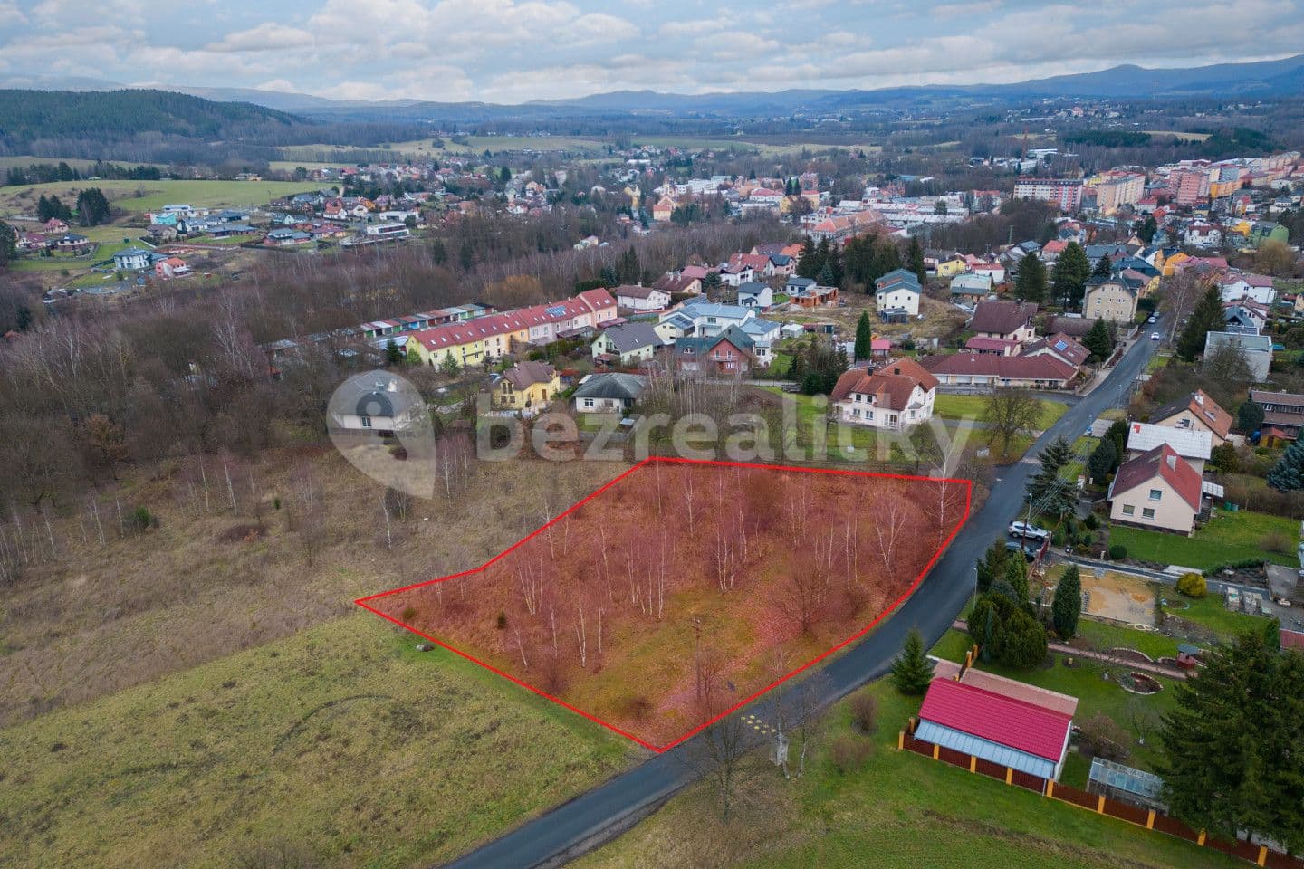 Predaj pozemku 3.459 m², Žižkova, Karlovy Vary, Karlovarský kraj