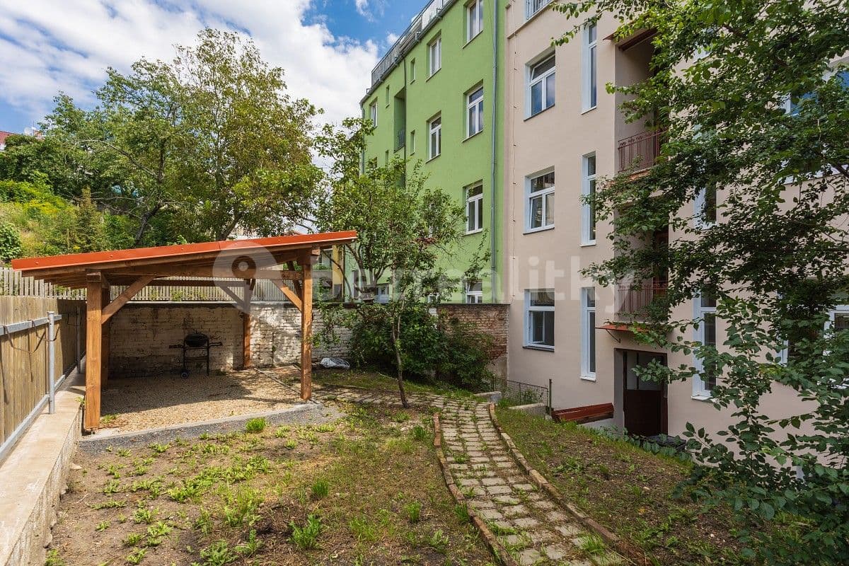 Prenájom bytu 2-izbový 27 m², Davídkova, Praha, Praha