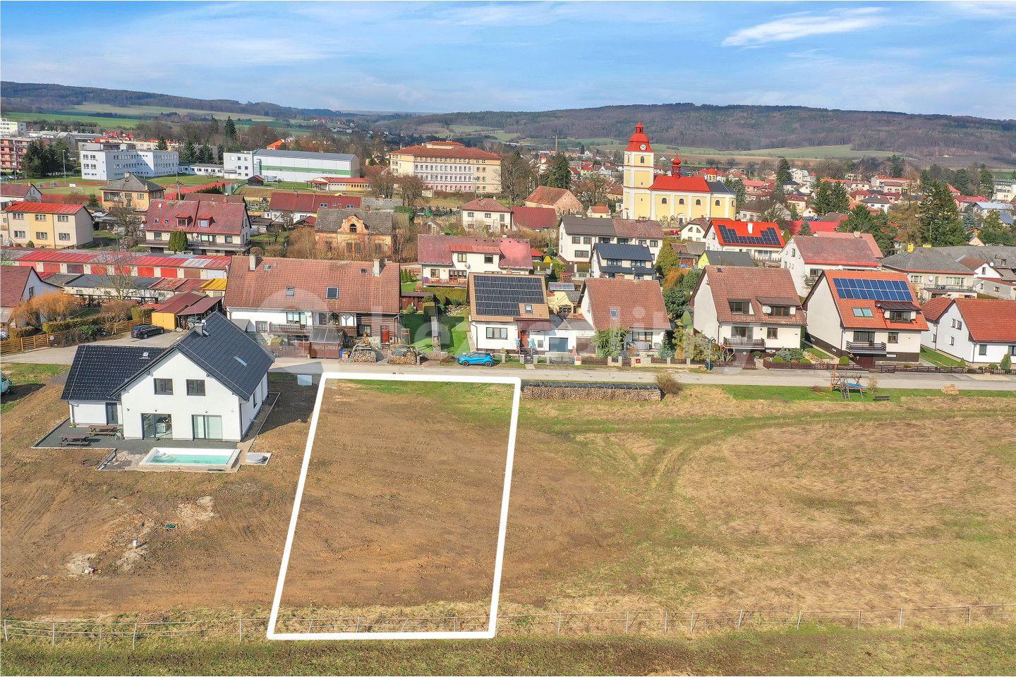 Predaj pozemku 923 m², V Lukách, Lázně Bělohrad, Královéhradecký kraj