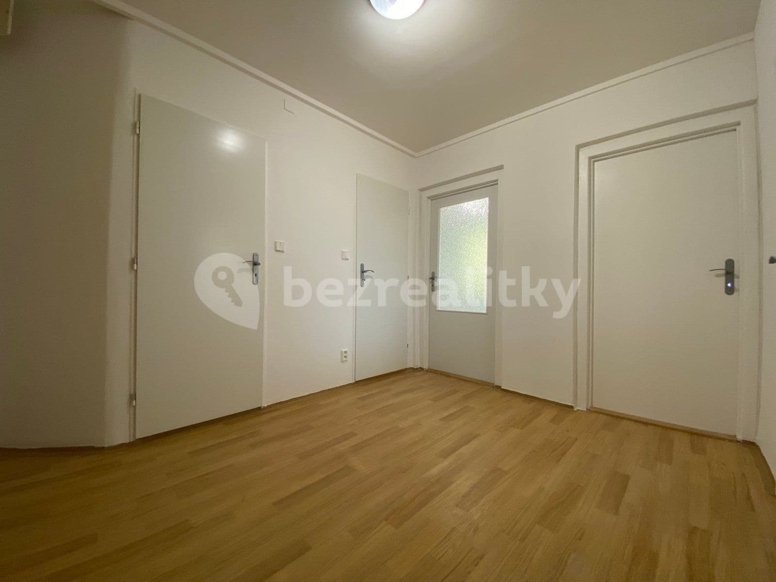 Prenájom bytu 3-izbový 67 m², Okružní, Orlová, Moravskoslezský kraj
