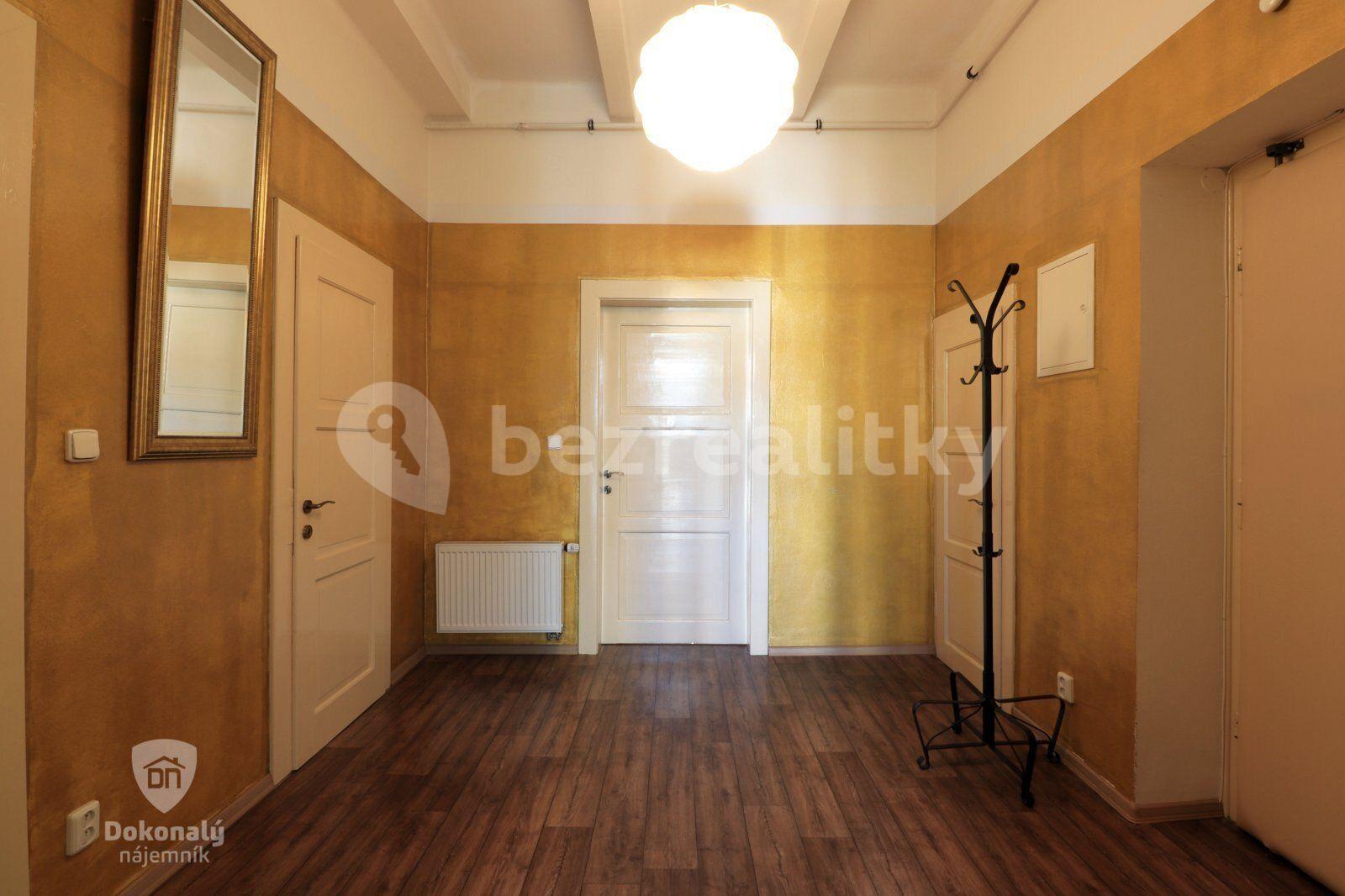 Prenájom bytu 2-izbový 83 m², Sudoměřská, Praha, Praha