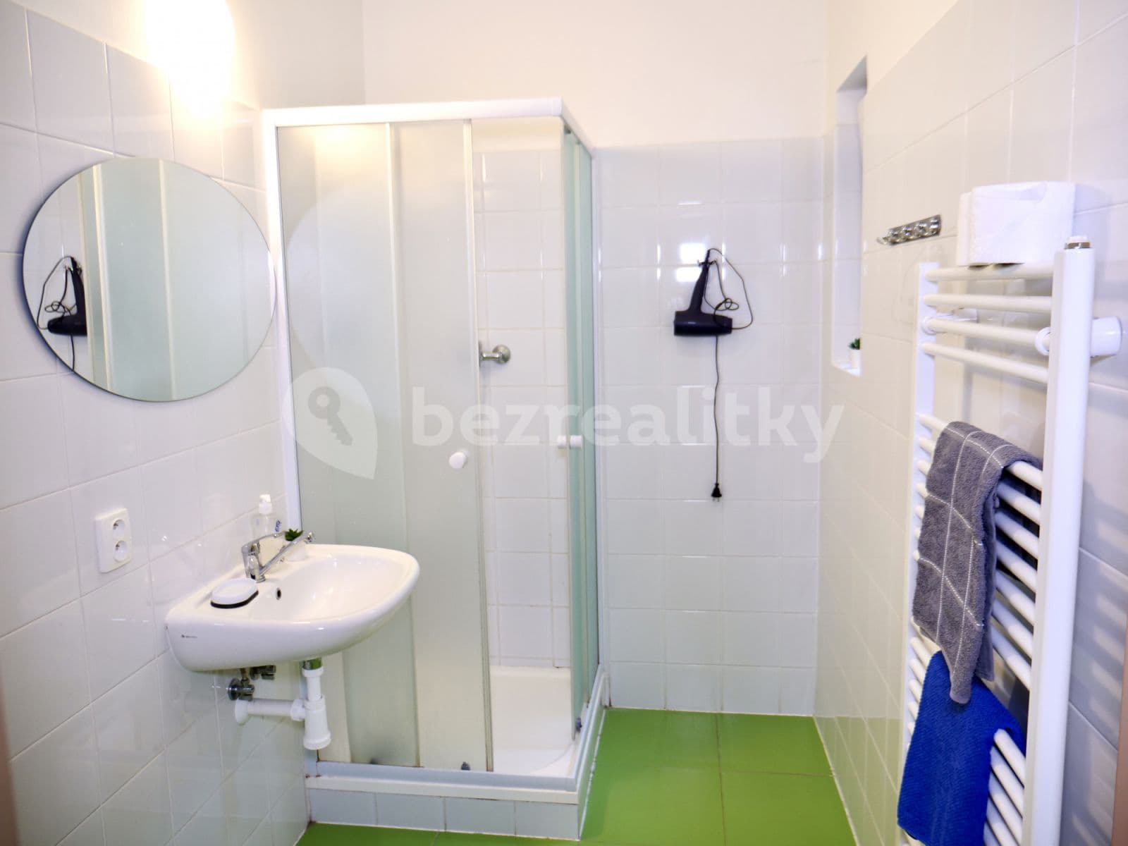 Prenájom bytu  61 m², Ruská, Teplice, Ústecký kraj