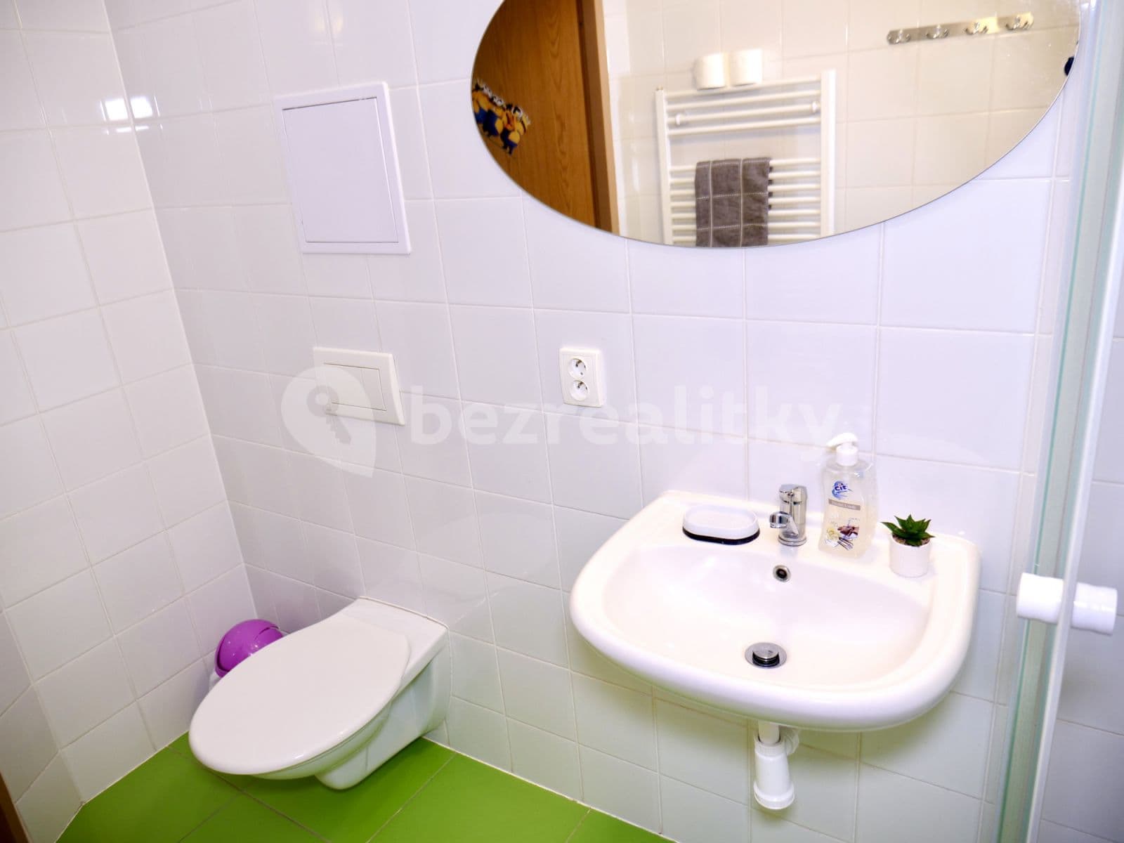 Prenájom bytu  61 m², Ruská, Teplice, Ústecký kraj