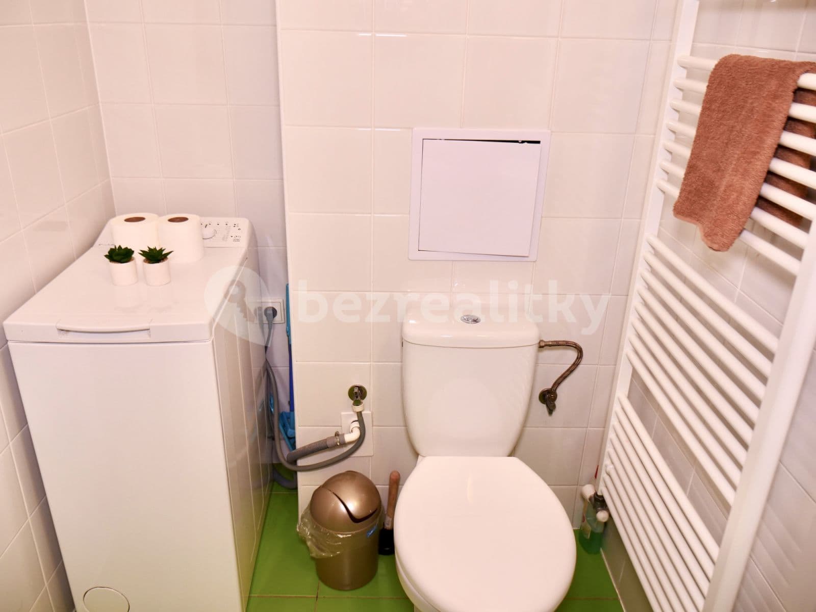 Prenájom bytu  48 m², Ruská, Teplice, Ústecký kraj