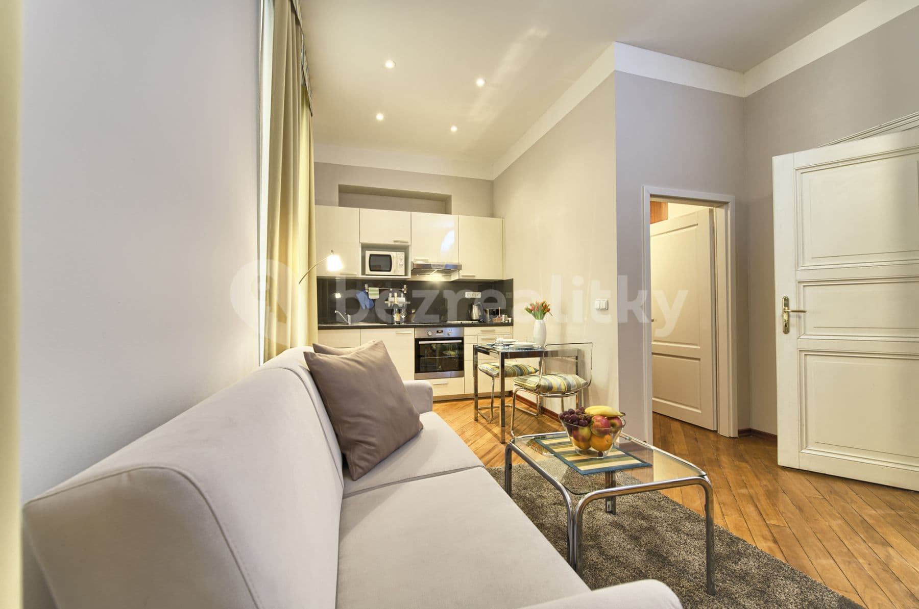 Prenájom bytu 38 m², Masná, Praha, Praha Prenájom bytu 38 m², Masná, Praha, Praha