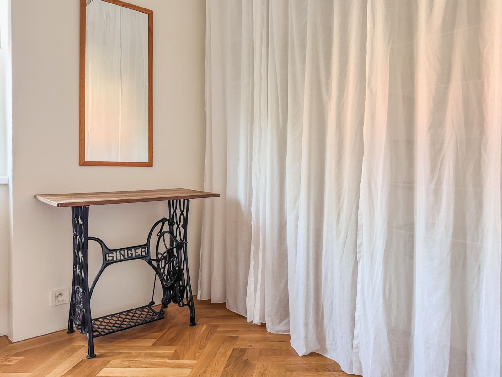 Prenájom bytu  45 m², Pod dvorem, Praha, Praha