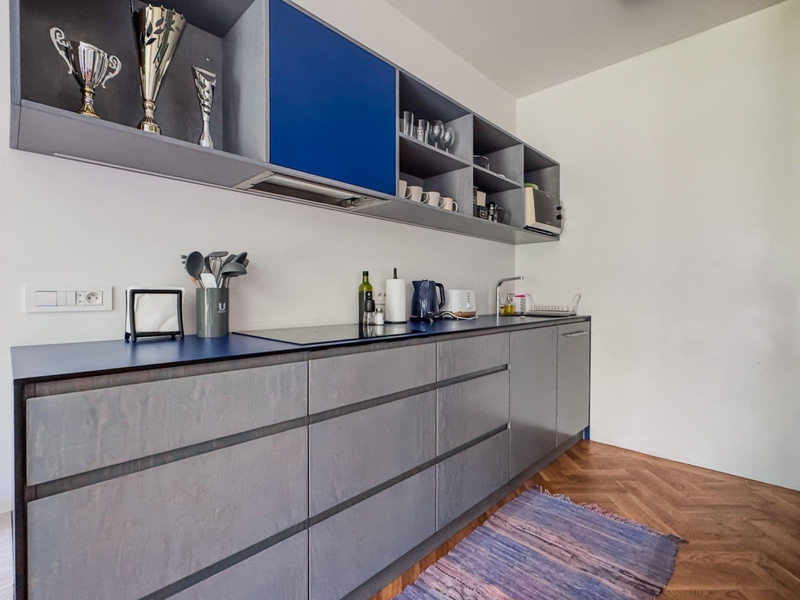 Prenájom bytu  45 m², Pod dvorem, Praha, Praha