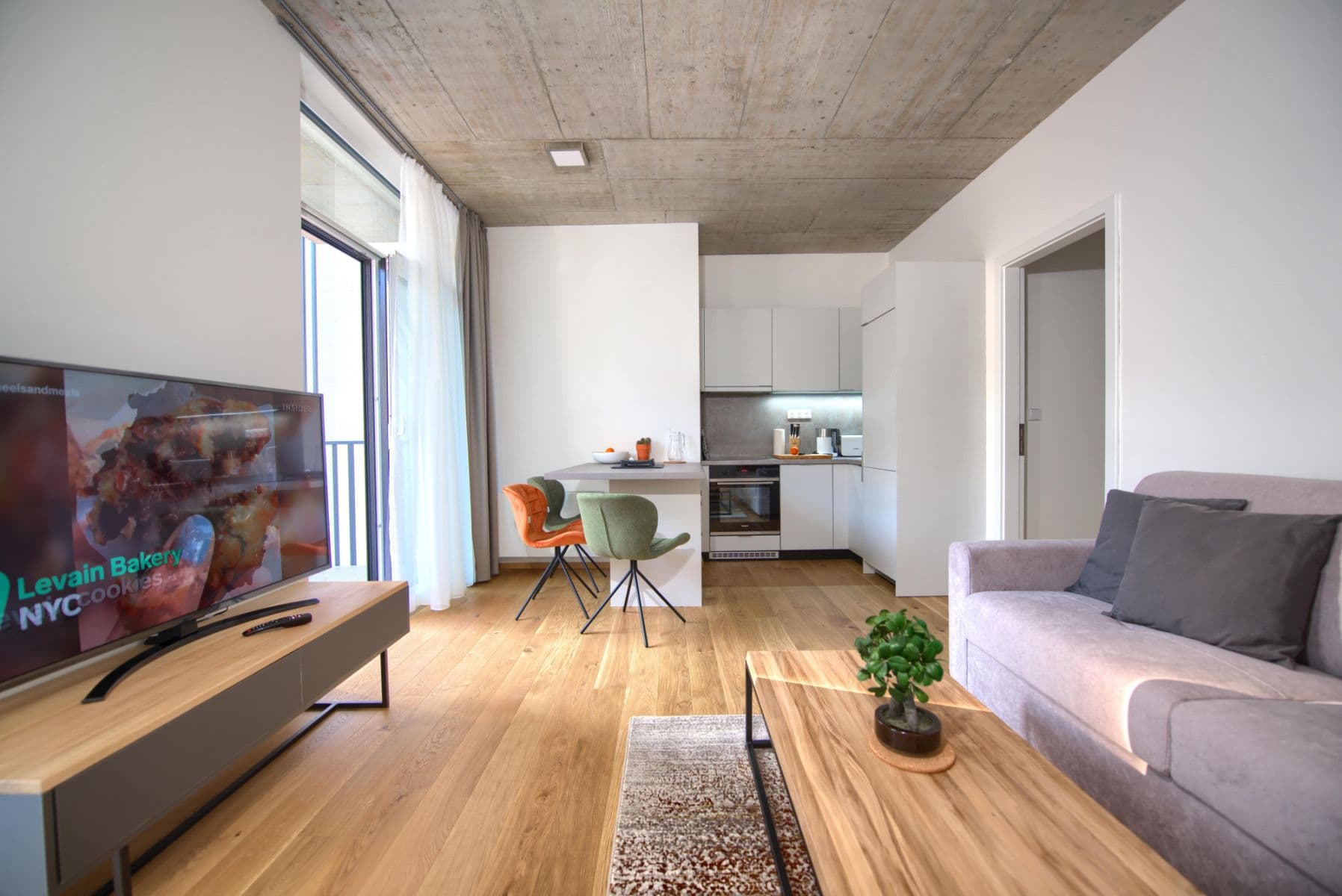 Prenájom bytu  50 m², Soukenická, Praha, Praha