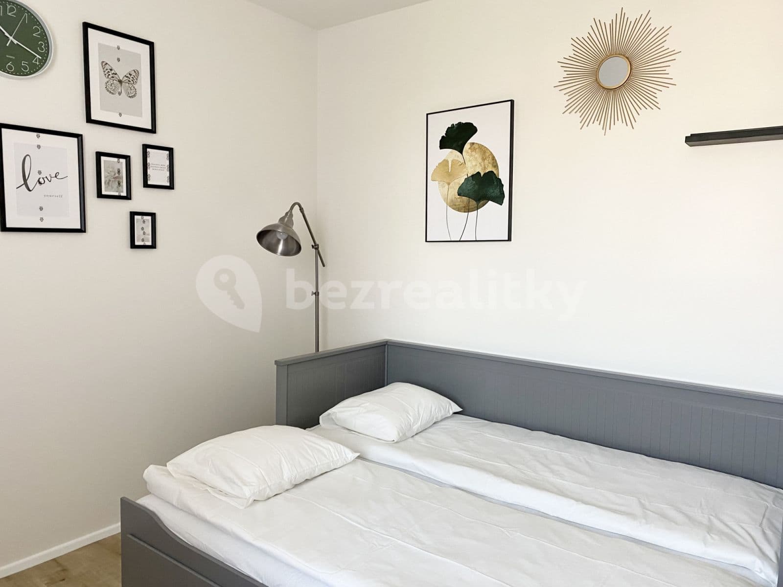Prenájom bytu 1-izbový 26 m², Freyova Rezidence Eliška, Praha, Praha