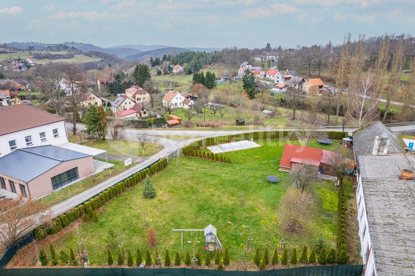 Predaj pozemku 900 m², Milešov, Středočeský kraj