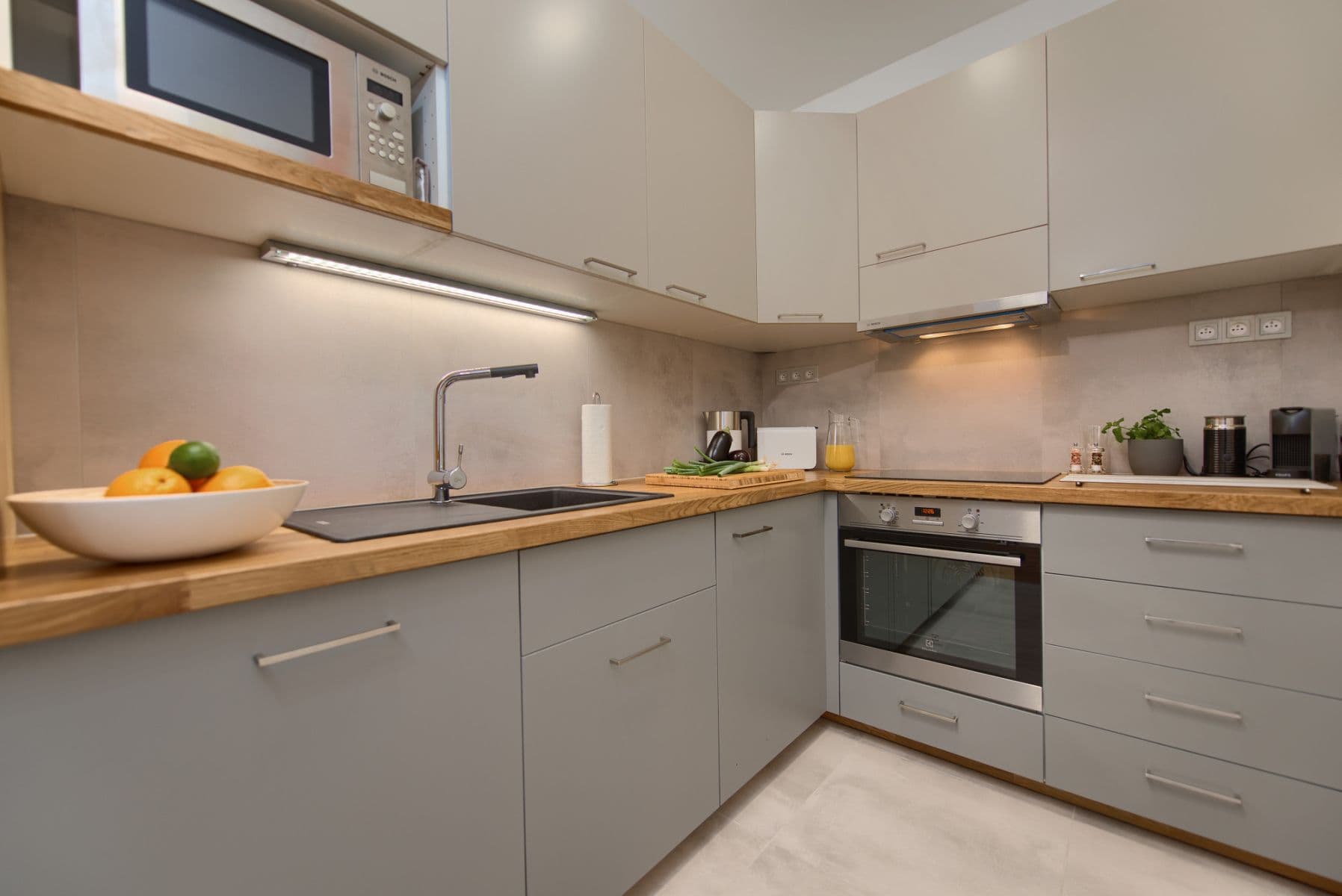 Prenájom bytu  46 m², Masná, Praha, Praha