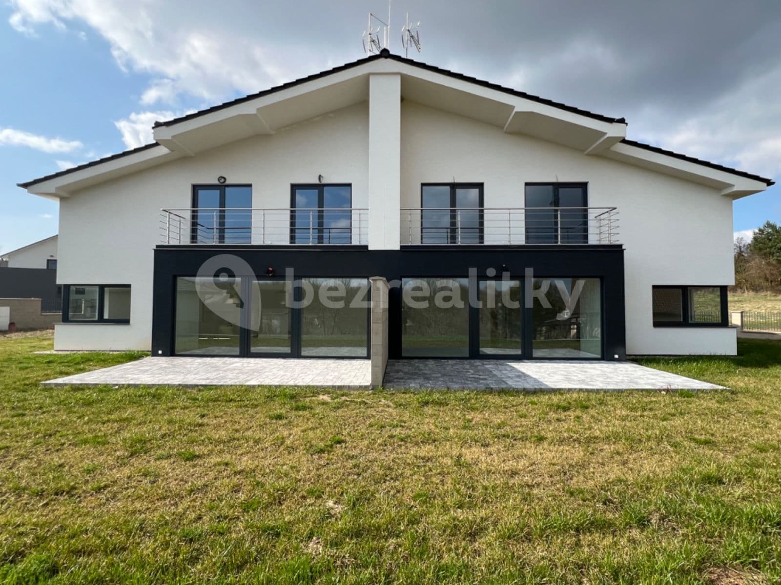 Predaj domu 410 m², pozemek 1.398 m², K Vrchánovu, Sulice, Středočeský kraj