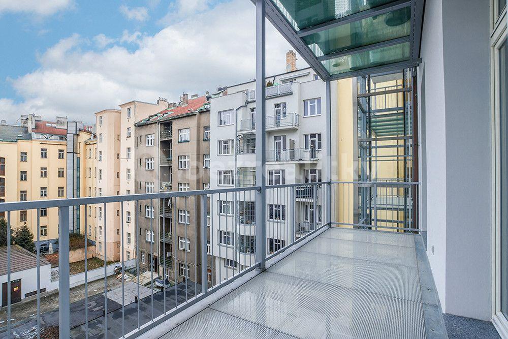 Prenájom bytu 2-izbový 72 m², Laubova, Praha, Praha
