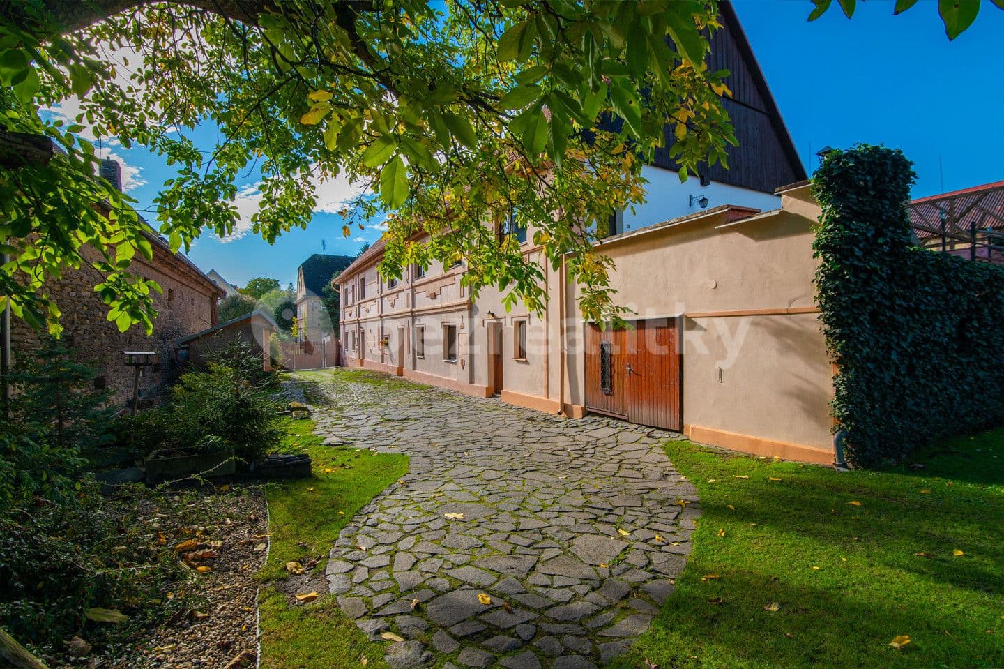 Predaj domu 450 m², pozemek 5.746 m², Chotiněves, Ústecký kraj