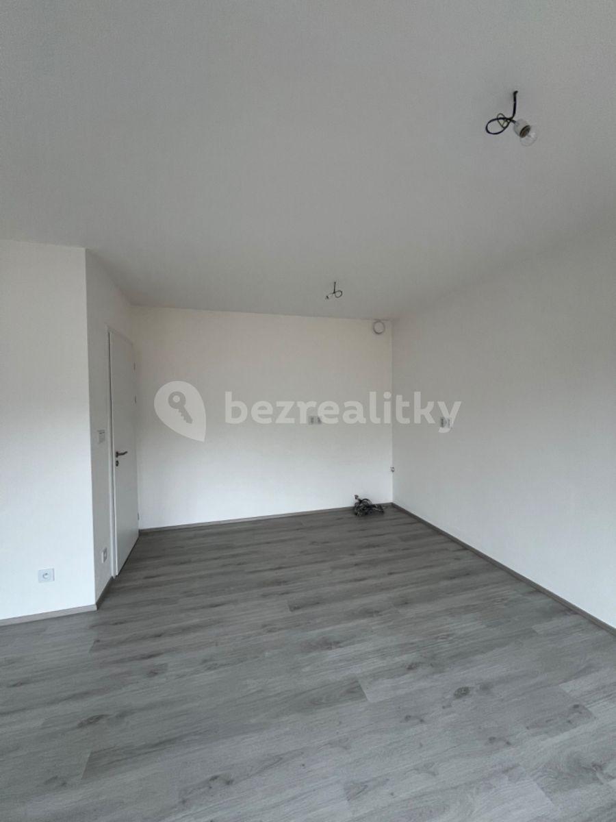 Prenájom bytu 1-izbový 37 m², Na Perštýně, Liberec, Liberecký kraj