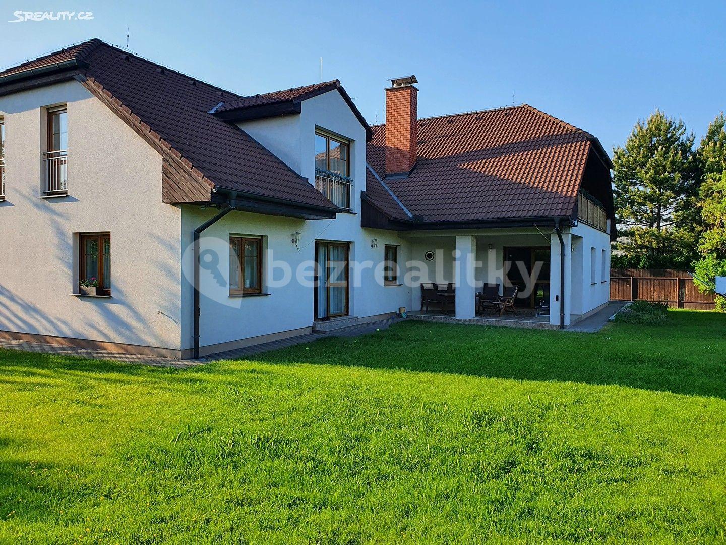 Predaj domu 281 m², pozemek 1.384 m², Květná, Hřebeč, Středočeský kraj