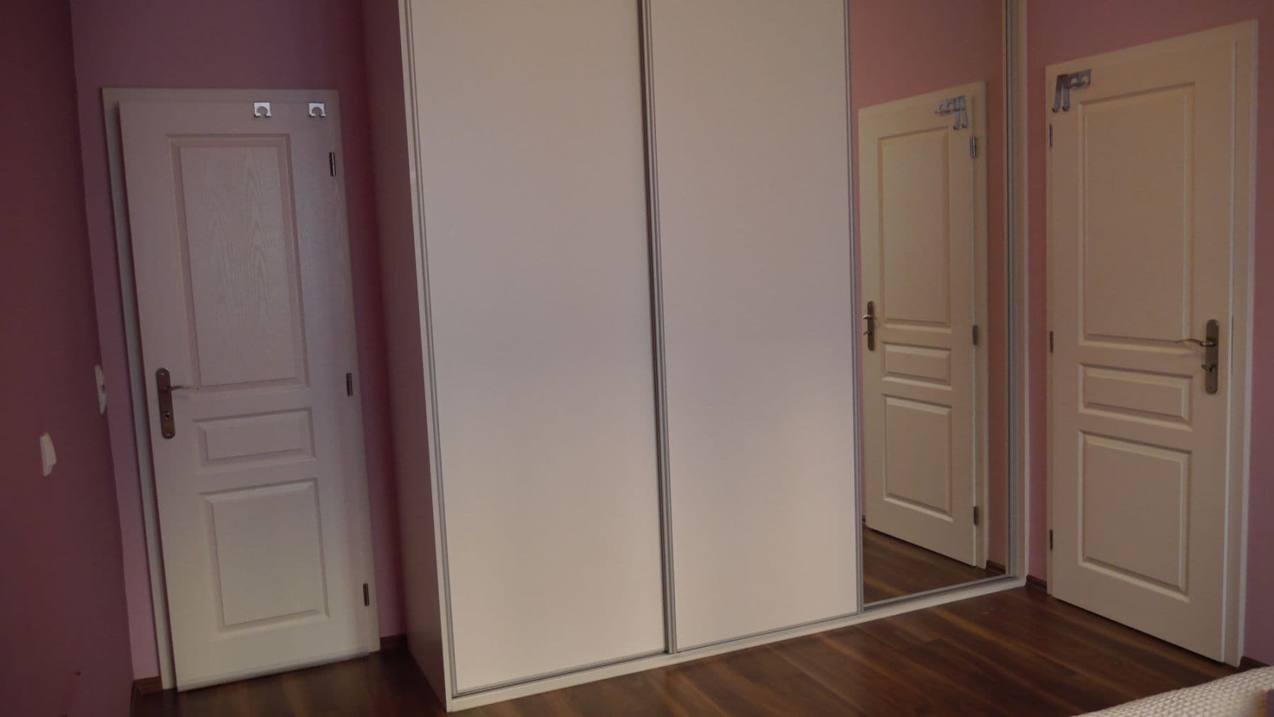 Prenájom bytu  45 m², Sportovní, Praha, Praha