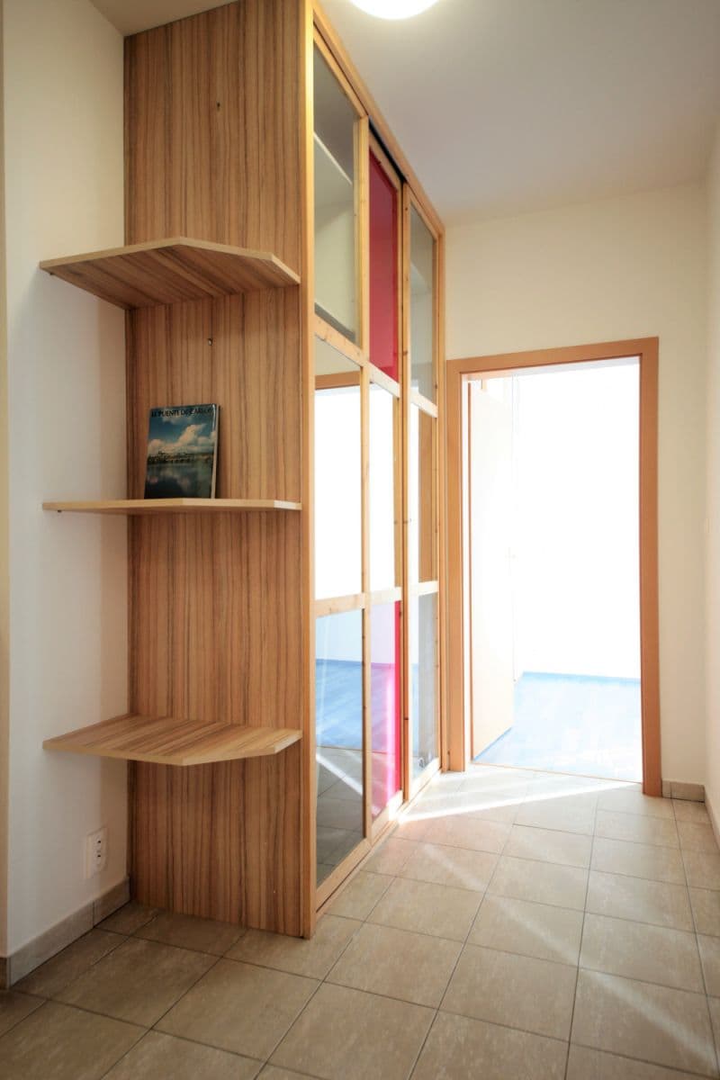 Prenájom bytu  67 m², V Zahradách, Praha, Praha