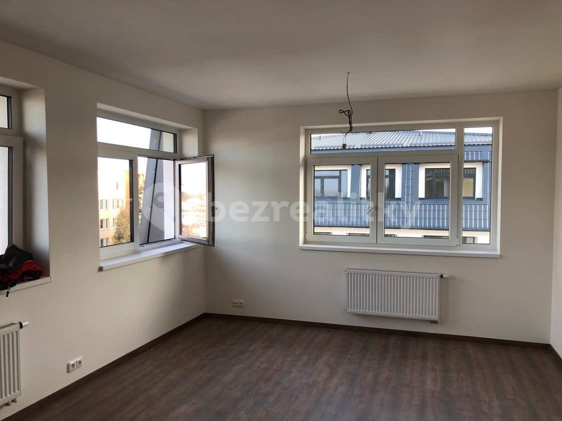 Prenájom bytu 2-izbový 49 m², Rakovník, Středočeský kraj