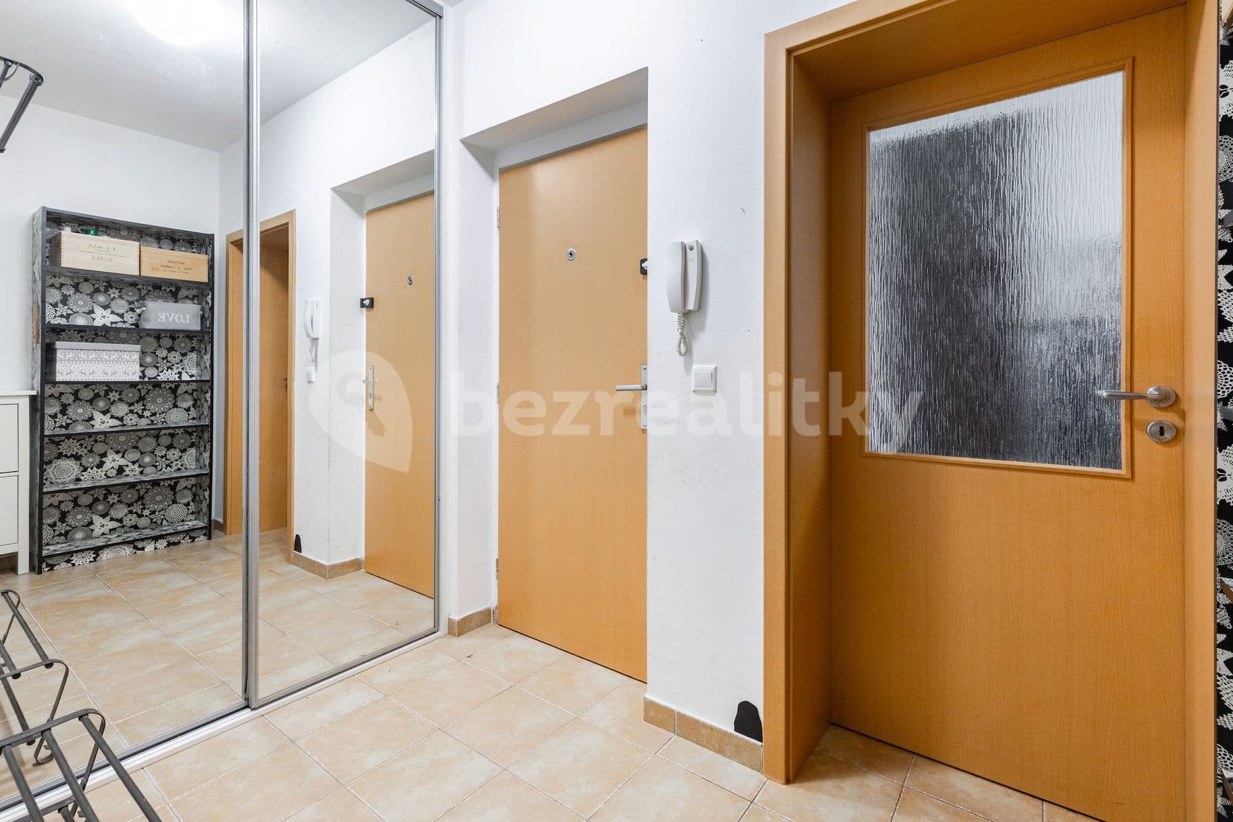 Predaj bytu 3-izbový 67 m², Lomená, Zbuzany, Středočeský kraj