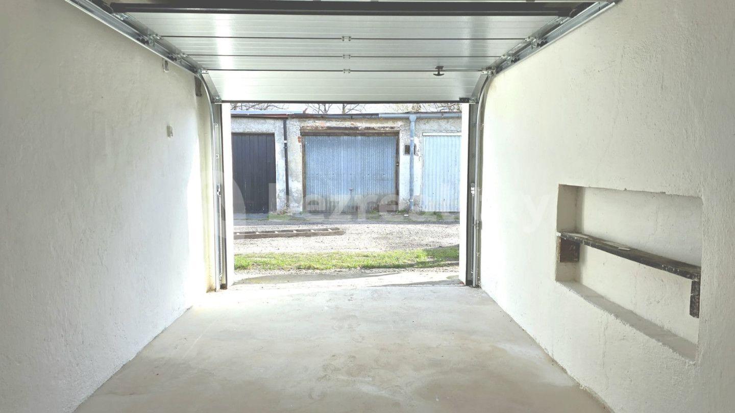 Predaj garáže 18 m², Mladoboleslavská, Mělník, Středočeský kraj