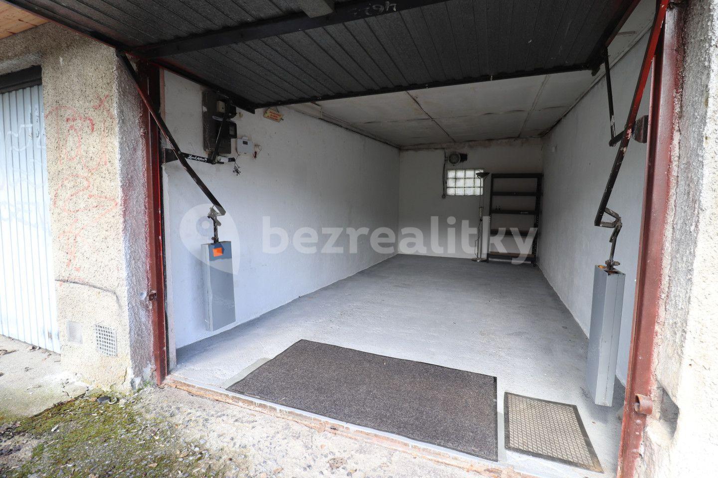 Predaj garáže 21 m², Karlovy Vary, Karlovarský kraj