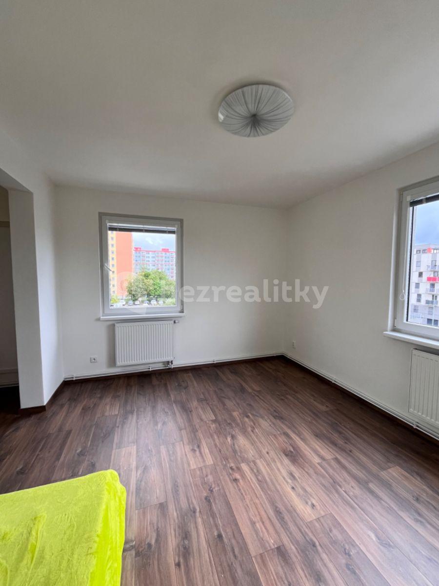 Prenájom bytu 2-izbový 35 m², Bryksova, Praha, Praha