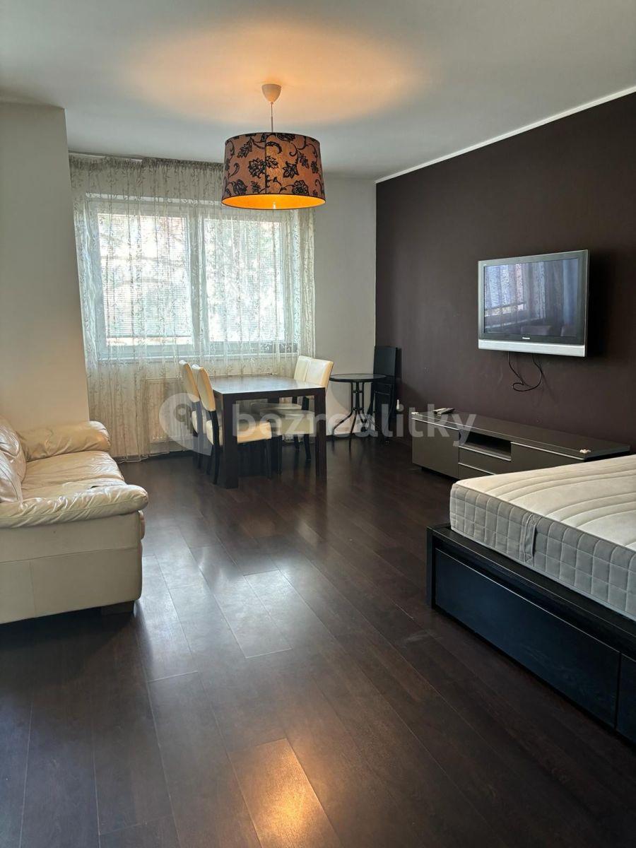 Prenájom bytu 2-izbový 80 m², Záběhlická, Praha, Praha